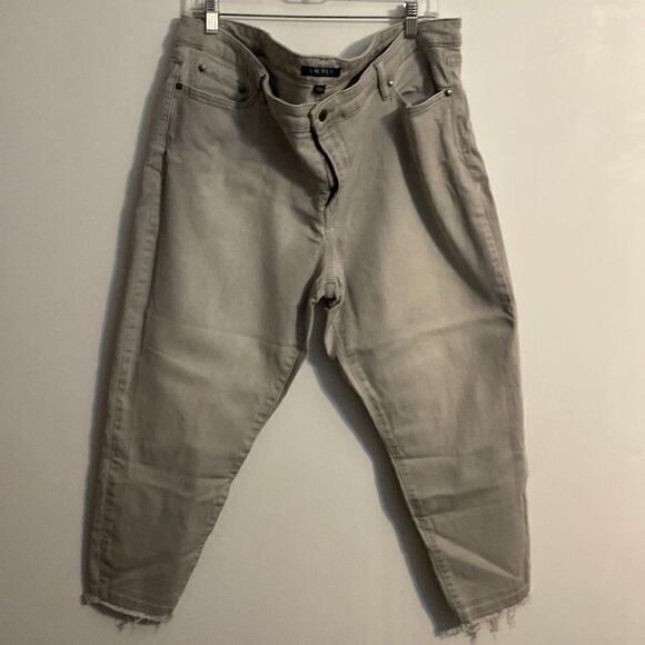 Lauren Ralph Lauren Gray Premier distressed Skinny Crop pants, size 20 - Picture 1 of 3